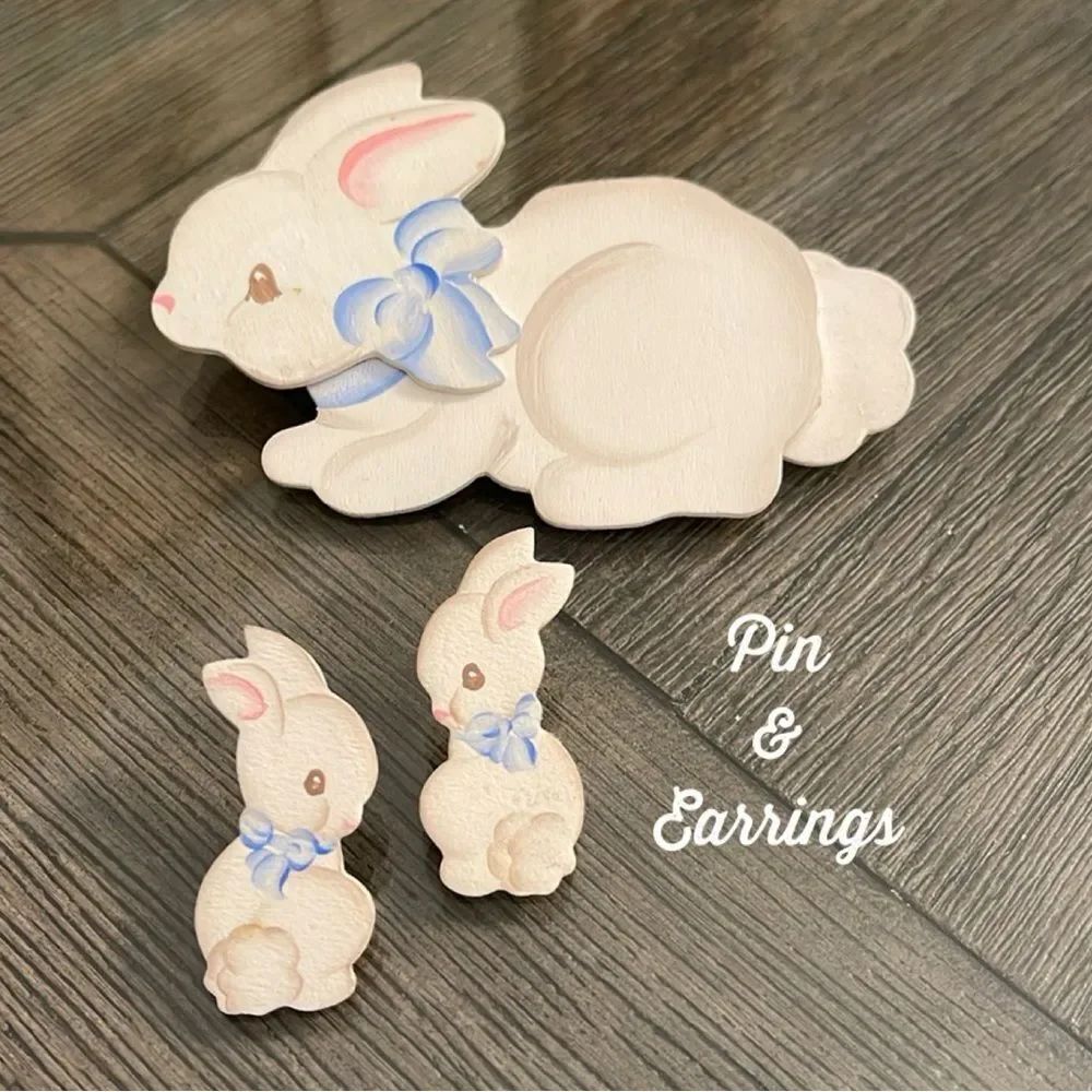 Vintage Painted Wood Bunny Rabbit Pin & Earrings